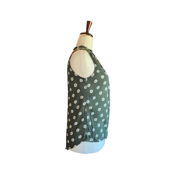 Market & Spruce Green Floral Sleeveless Blouse | Tie Neck | Size Small - Picture 2 of 8